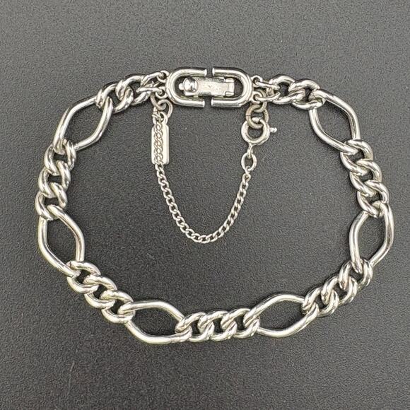 Signed Monet Vintage Silver Tone Curb Chain Link Charm Bracelet 7.5" - Picture 1 of 5